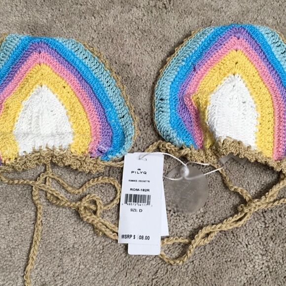 New. PILYQ Romance crochet top. Medium - Picture 6 of 7